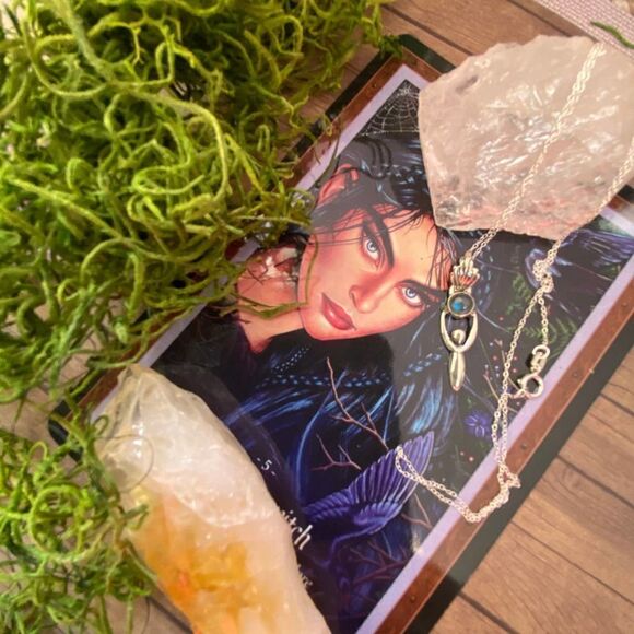 Labradorite Madagascar Sterling Silver Goddess Necklace - Picture 2 of 3